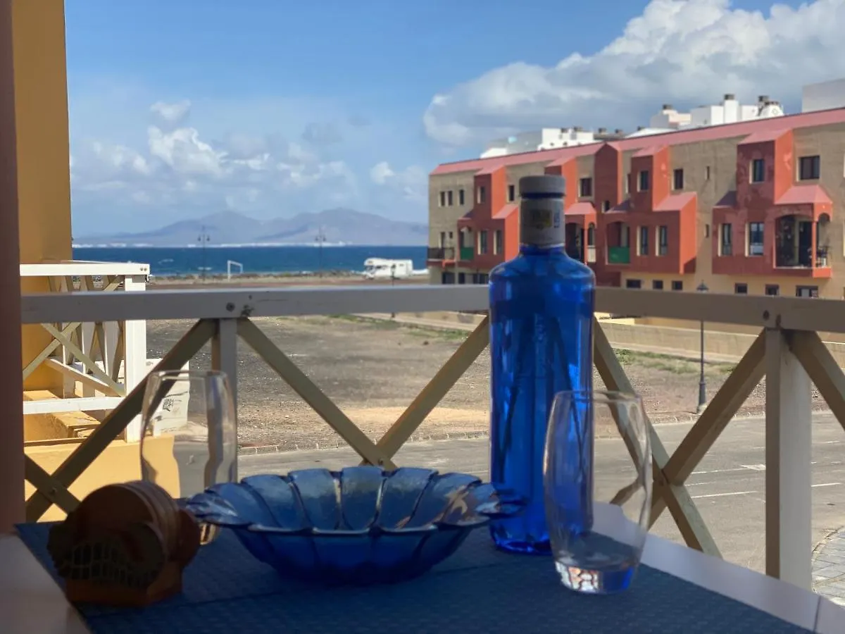 Modern Apartment With Sea Views In Corralejo